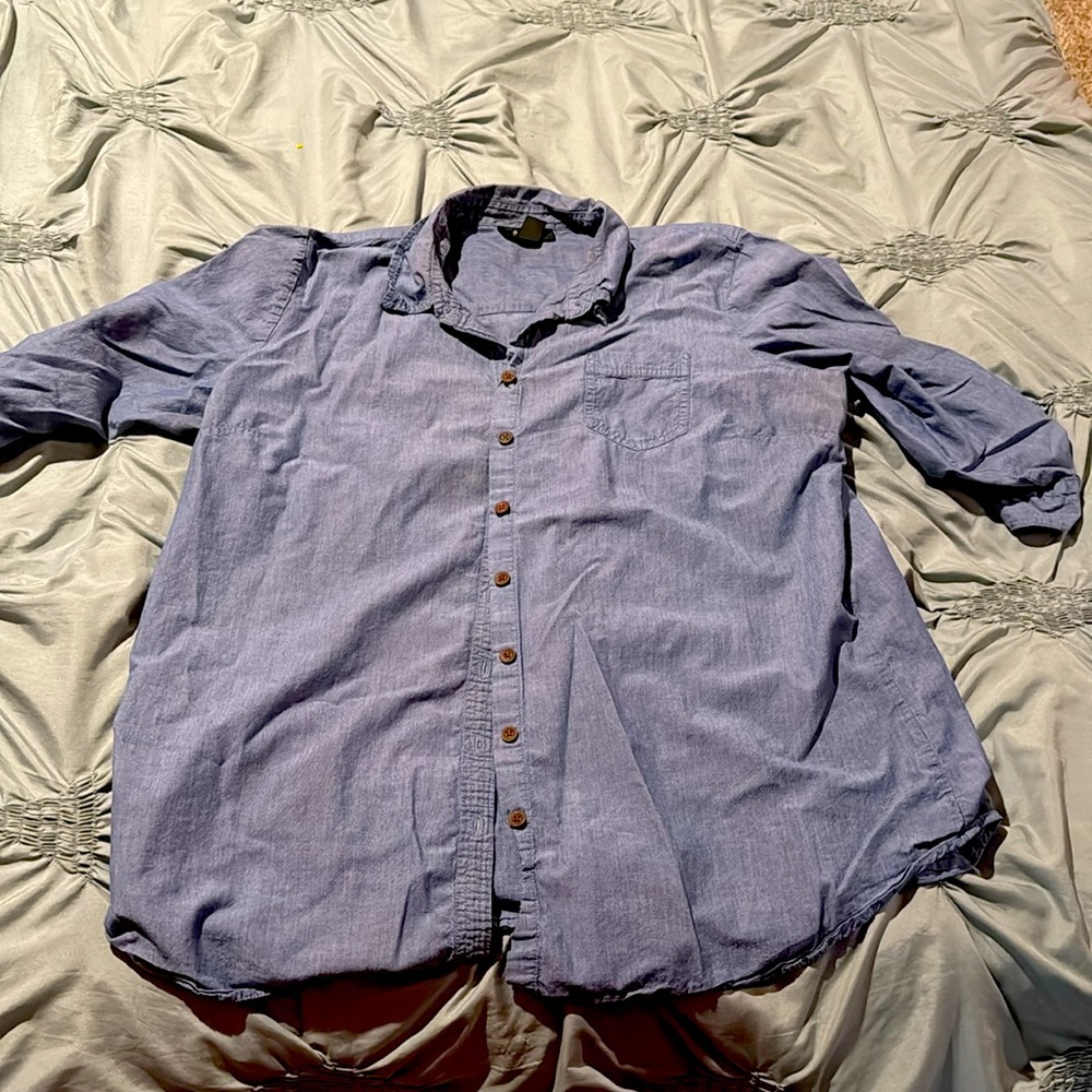 Botton down shirt, 3/4 sleeve size L